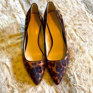 Nine West Cheetah size 10. Beautiful worn once perfect fur, perfect heels.